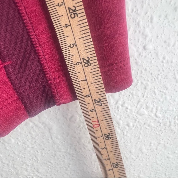 The North Face Women’s Athletic FlashDry 3/4 Zip Jacket Size XL  Burgundy - Picture 9 of 11